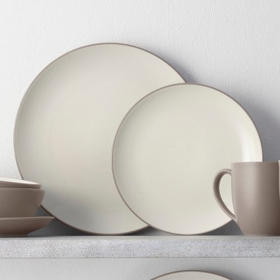 White and Sand Ceramic 16-Piece Dinnerware Set, Service for 4