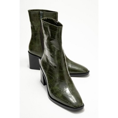Chara - Green Printed Block Heel Boot (Women) green printed 7 Prologue Shoes