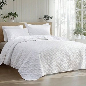 King Size Lightweight Bedspreads with Basket Weave Pattern, Soft White Quilt Coverlet for All Seasons 106x 96 - 1 of 4