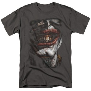 Men's Batman Smile Of Evil T-Shirt - 1 of 4