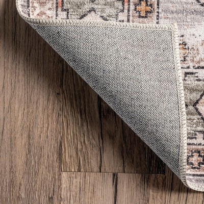 Light Gray Tribal Motif Washable Area Rug