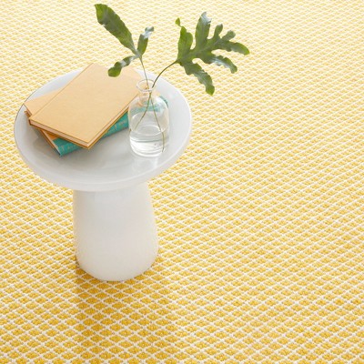 Yellow and Ivory Geometric Handwoven Reversible Rug 5' x 8'