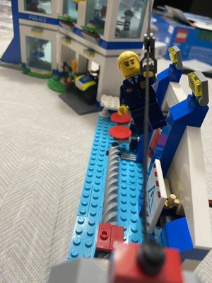 Akademia Policyjna LEGO 60372 Auchan 