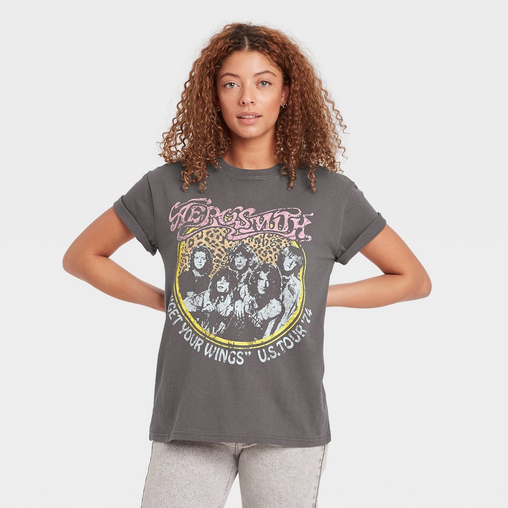 size medium Women's Aerosmith Short Sleeve Graphic T-Shirt - Gray 