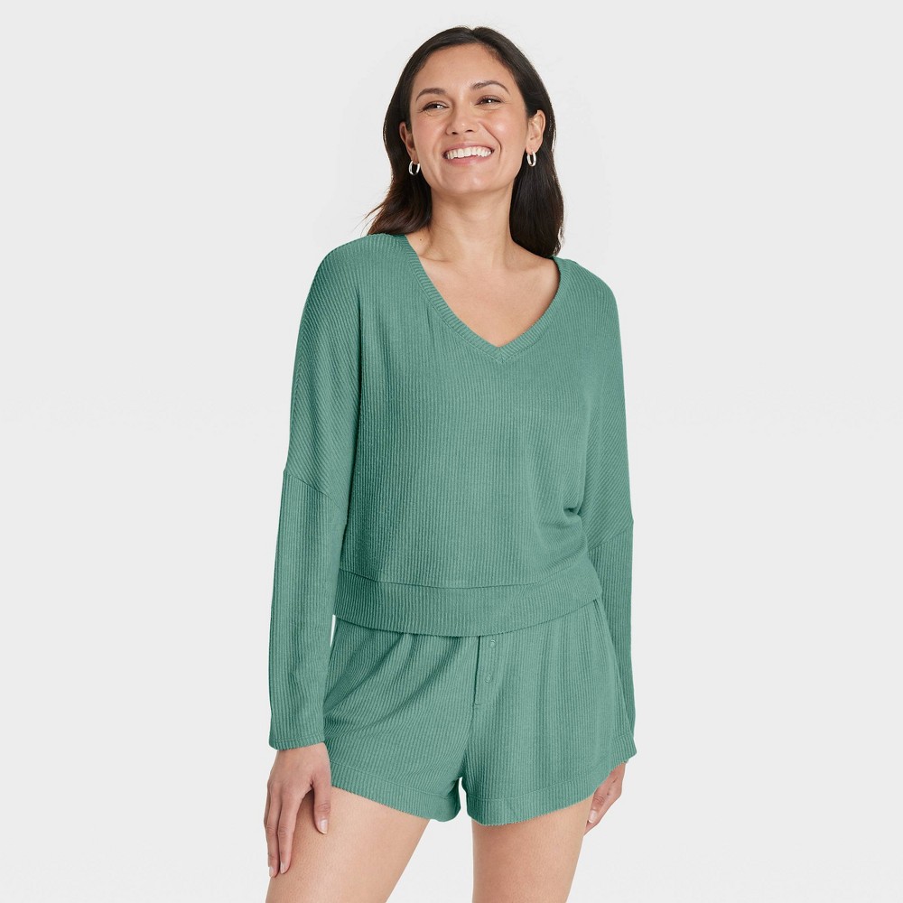 Women's Cozy Ribbed Pullover - Auden™ Green M Shirt Only