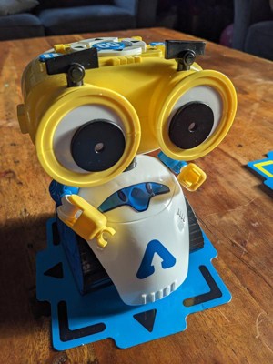  Thames & Kosmos Andy: The Code & Play Robot, Screen-Free  Coding & Robotics Kit for Ages 4+, Pre-Built Robot w/Intuitive Buttons for  Preschoolers to Start Programming!