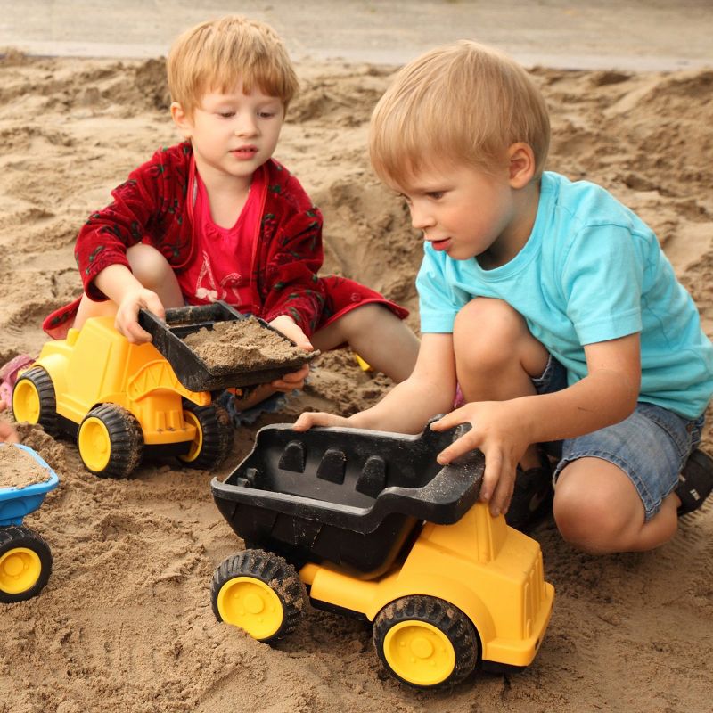 HAPE Heavy Duty Construction Vehicle with Movable Front Loader, 3 of 4