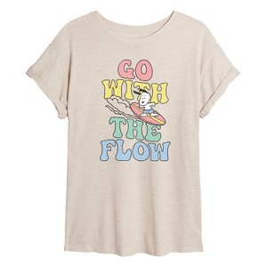 Women's - Peanuts - Snoopy Go With The Flow Surfboarding Oversized Graphic T-Shirt - 1 of 4