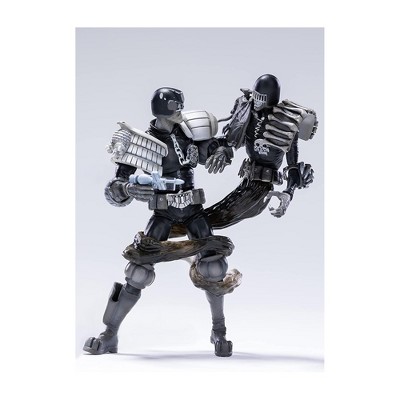  Mezco Toyz One:12 Collective Judge Dredd Action Figure : Toys &  Games