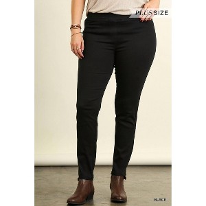 Women's Plus Leggings With Elastic Waist And Back Pockets - umgee - 1 of 2