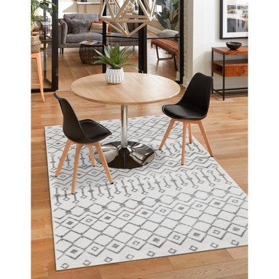 Ivory Moroccan Trellis 5' x 8' Easy-Care Synthetic Area Rug