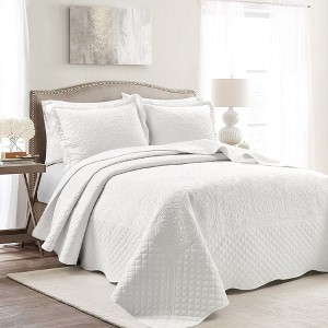 Home Boutique Medallion Scallop Bedspread, White - Queen - 5 Piece Bedding Set - 1 of 1