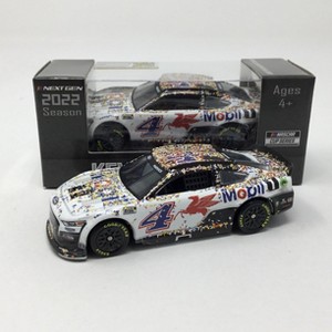 Kevin Harvick 2022 Mobil 1 Richmond Win 1:64 NASCAR Diecast Action - 1 of 2