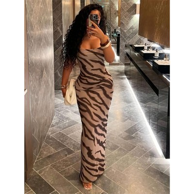 Clotth Women's Autumn Maxi Dress - Elegant Animal Print, Sleeveless, High Waist, Backless Design, Long Chiffon Dress, Camel