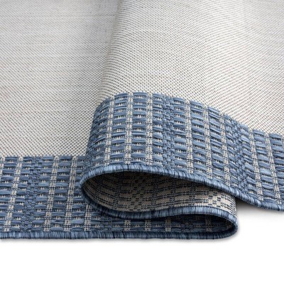 5'2" x 7'2" Gray and Blue Synthetic Indoor/Outdoor Rug