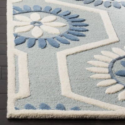 Hand-Tufted Elegance Blue & Ivory Wool Area Rug, 4' x 6'