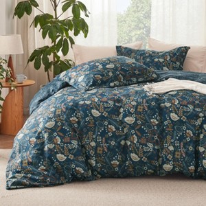 3 Pieces Reversible Striped Duvet Cover Set with Zipper Closure Bedding Set with 8 Corner Ties - 1 of 4