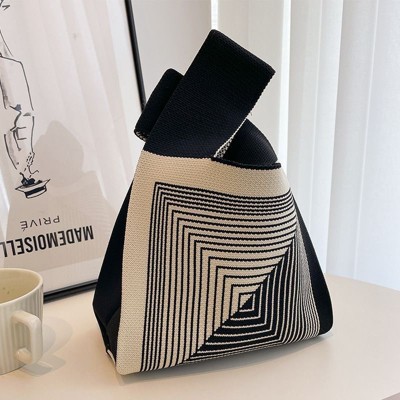 Women's Fashion Knitted Handbag, Mother's Day Gift Gifts, Daily One Shoulder Handbag, Suitable for Shopping, Tourism, and Travel Black