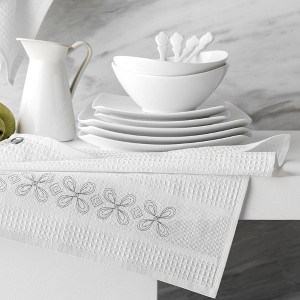 Togas Idill Towel - 1 of 3