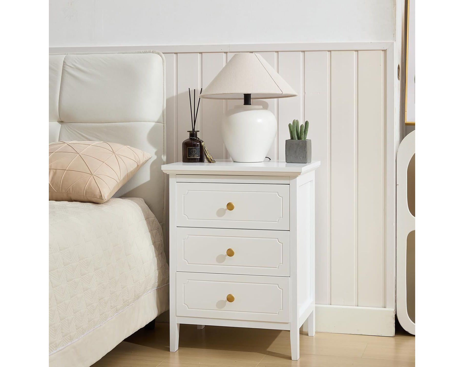 White 3 Drawer Nightstand, Wood Night Stands Side Table With Extra-large Storage Space for Living Room, Bedroom