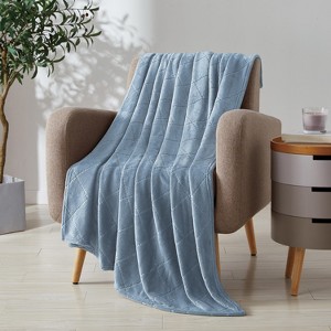 Kate Aurora Ultra Plush Contemporary Geometric Hypoellergenic Accent Throw Blanket - 50 in. W x 60 in. L - 1 of 1