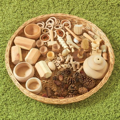 Cosy Heuristic Wicker Tray - 23" Diameter