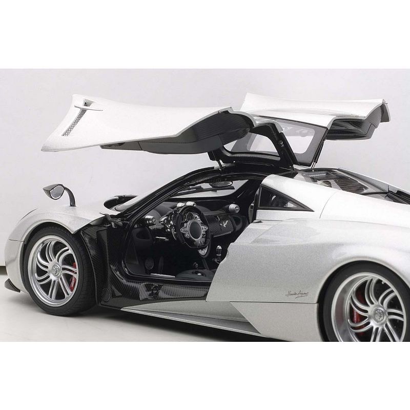 Pagani Huayra Silver 1/18 Diecast Car Model by Autoart, 3 of 5