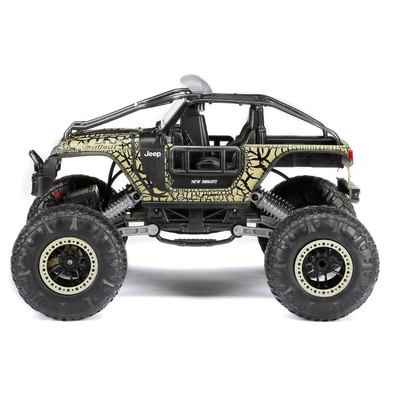 New Bright RC Jeep Trailcat Rock Crawler - 1:14 Scale, 3 of 13