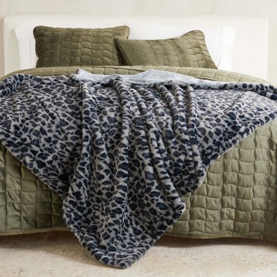 50" x 60" Reversible Faux Fur Throw Blanket - Great Bay Home