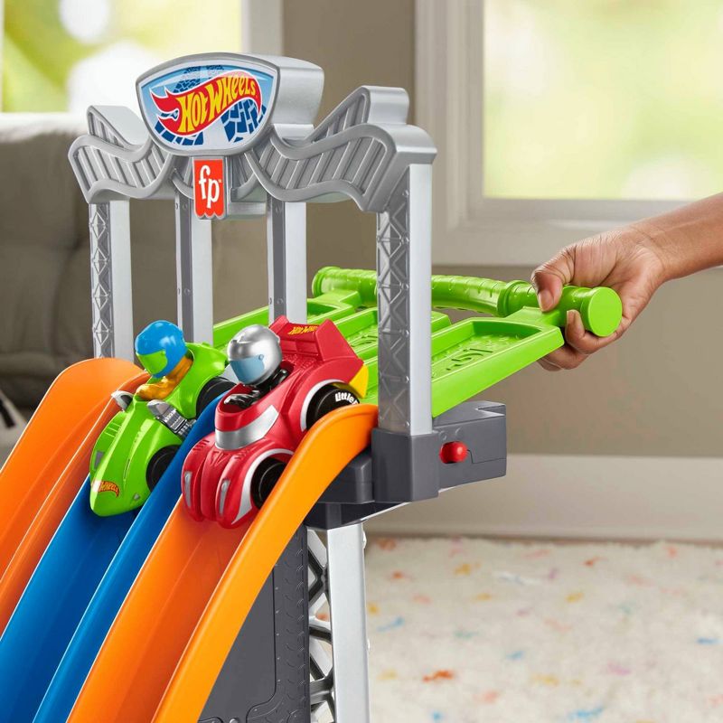 Fisher-Price Little People Hot Wheels Racing Loops Tower Trackset, 4 of 11
