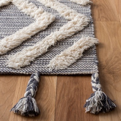 Elegant Hand-Knotted Grey/Ivory Wool Area Rug, 5' x 8'