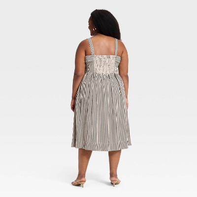 Women&rsquo;s Plus Wide Strap Sleeveless Scoop Tie-Front Midi A-Line Dress – Ava