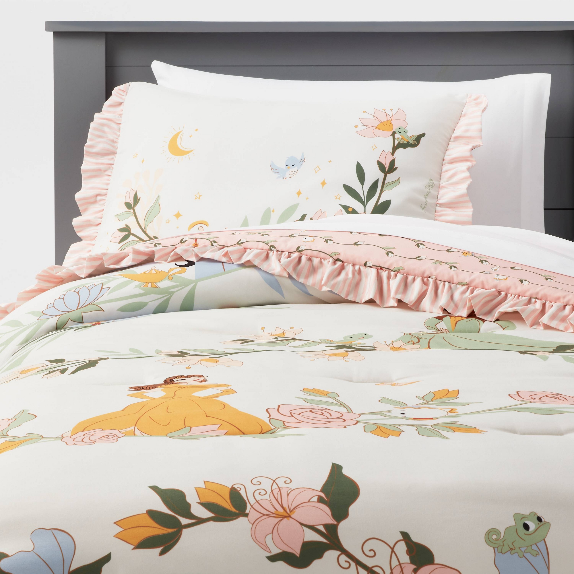 Twin Princess Vine Kids' Comforter - The Disney Collection by Pillowfort™