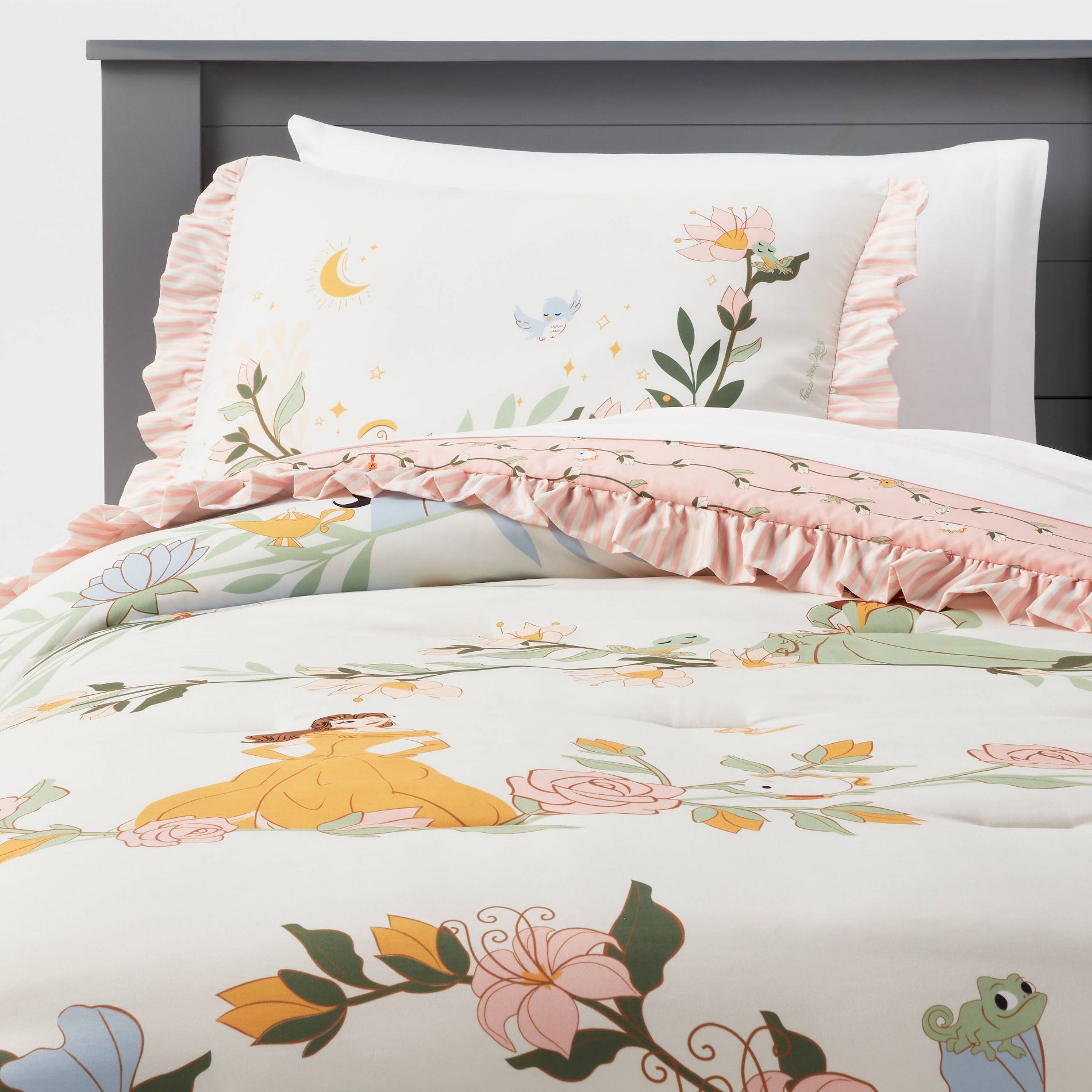 Twin Princess Vine Kids' Comforter - The Disney Collection by Pillowfort™