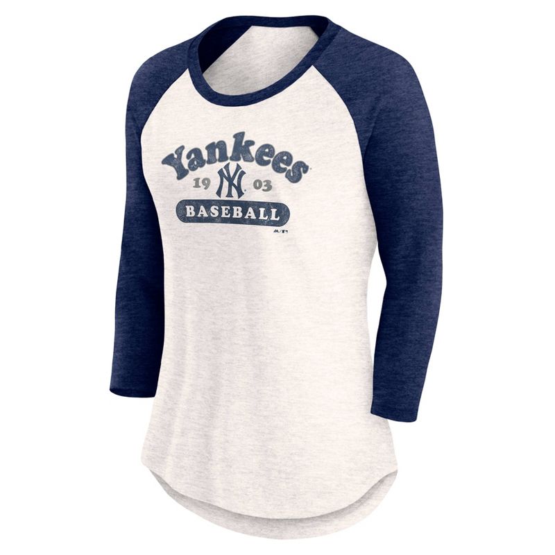MLB New York Yankees Women&#39;s 3 Qtr Fashion T-Shirt, 2 of 4