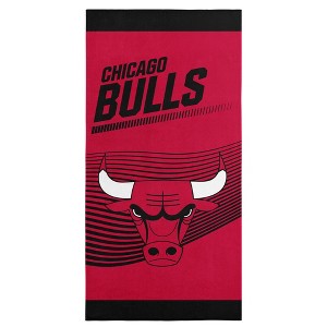 Sweet Home Collection NBA Chicago Bulls 30" x 60" Beach Towel - 1 of 3