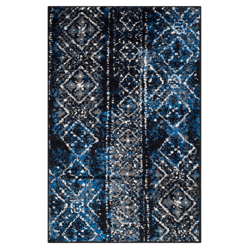 2'6inx4' Rilynn Rug Silver/Black - Safavieh