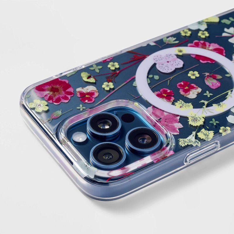 Apple iPhone 15 Pro Max Pro Case with MagSafe - heyday&#8482; Multicolor Floral, 4 of 6