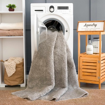 Hauteloom Judy Solid Gray Washable Shag Rug