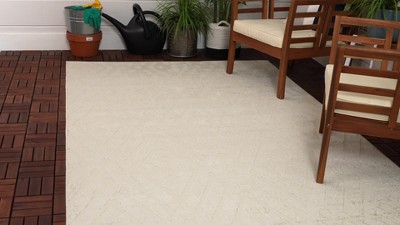 Light Blue Geometric 4' x 6' Synthetic Outdoor Area Rug