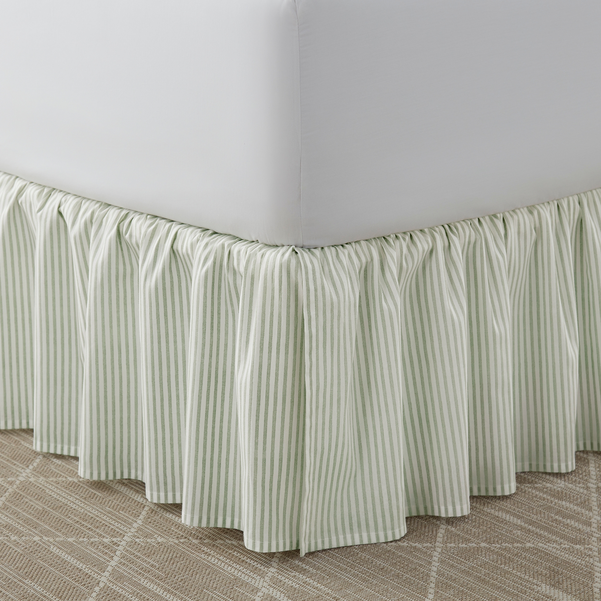 Laura Ashley Classics 100% Cotton - Ruffled Bedskirt Green- Full