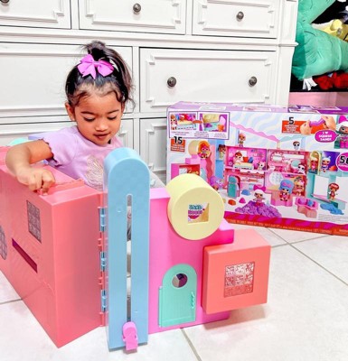 LOL Surprise! Squish Sand Magic House with Tot- Playset with Collectible  Doll, Squish Sand, Surprises, Accessories, Girls Gift Age 4+