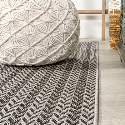 Modern Chevron Geometric 5x8 Black and Light Gray Synthetic Area Rug