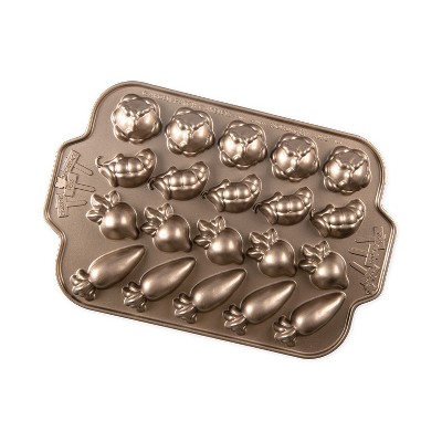 Nordic Ware Garden Patch Veggie Cakelet Pan