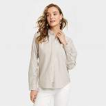 Women's Long Sleeve Classic Button-Down Shirt - Universal Thread™