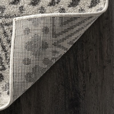 Modern Gray Diamond Trellis 80" Synthetic Area Rug