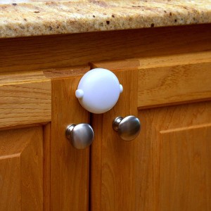 Qdos Adhesive Double Door Lock - 1 of 4