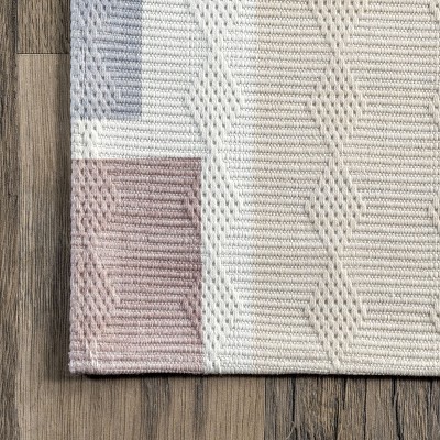 Ivory and Beige Geometric Washable 8' x 10' Area Rug