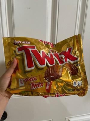 TWIX Caramel Fun Size Chocolate Cookie Bar Candy 10.83-Ounce Bag (Pack –