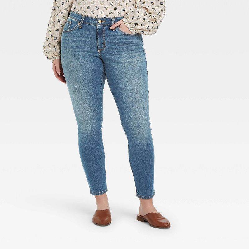 Women's Mid-Rise Curvy Fit Skinny Jeans - Universal Thread™ Medium Wash, 5 of 9